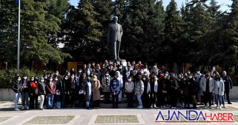 Büyükşehir’den Kurs Merkezi Öğrencilerine Üniversite Tanıtım Gezisi
