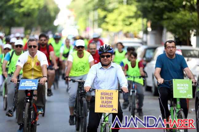 Bisikletliler, Dünya Çevre Günü’nde ‘İklim İçin Bisiklet Turu’nda Pedal Çevirdi
