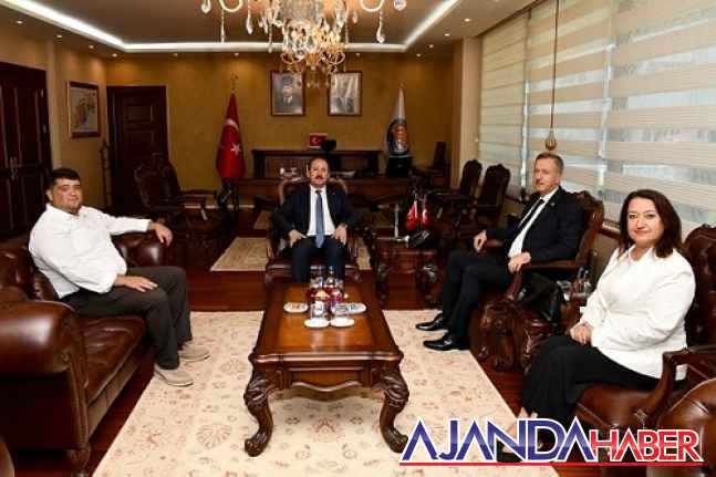 CHP İl Başkanı Adil Aktay, Vali Ali Hamza Pehlivan’ı Ziyaret Etti