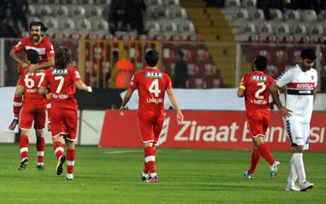 Antalya Ezdi Geçti 5-0