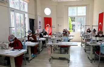 Akdeniz Belediyesi Maske Üretiyor