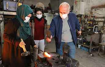 GÜLTAK; 1 MAYIS İŞÇİ BAYRAMI’NI KUTLADI