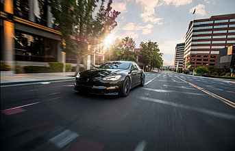 2021 Tesla Model S Ekose: 2 sn 0-60 km