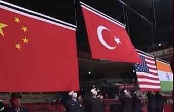 Busenaz Sürmeneli Gururlandırdı