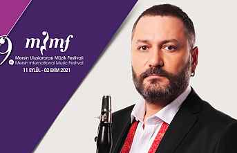 Hüsnü Şenlendirici Mersin’e geliyor.