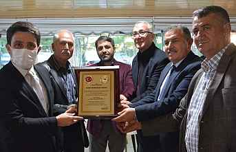 BAYRAKLI’YA 'FAHRİ HEMŞEHRİLİK BERATI'