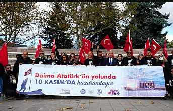 547 Km Pedalladılar,  Ata'nın Huzurunda