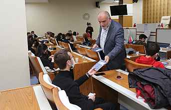 GENÇLİĞE YATIRIM GELECEĞE YATIRIMDIR