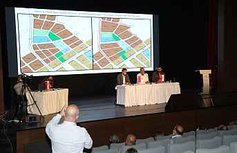 Mezitli Belediyesi Meclisi Kültür Merkezinde