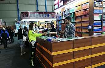 CNREXPO KİTAP FUARINDA ÇALIŞMA..