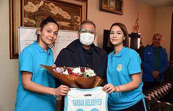 Başkan Bozdoğan Şampiyonlarla Bir Araya Geldi