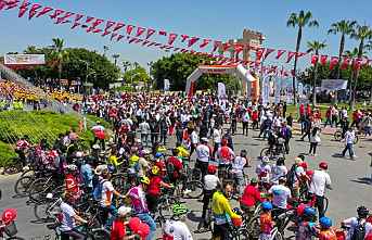 23 Nisan Coşkusu Büyükşehir’le Mersin’i Sardı