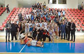 Büyükşehir MSK Kadın Basketbol takımı evinde...