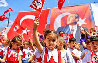 Büyükşehir’in Münir Özkul Kreşi’nde 23 Nisan...