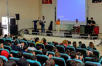 Tarsus’taki Lgs Kurs Merkezi Öğrencilerine, Müzikli...