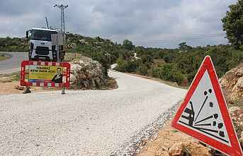Silifke’de Üretim Bölgelerinin Yolları Asfaltlanıyor