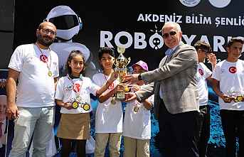 Akdeniz’de Bir İlk Daha: Bilim Şenliği Ve Robot...