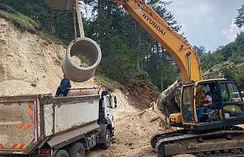 Toroslar’da Yol Çalışmaları Sürüyor