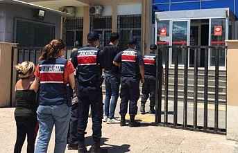Mersin’de fuhuş operasyonu: 4 gözaltı